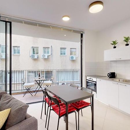 Comfortable Apartment With Balcony By Holyguest Tel Aviv Exterior foto
